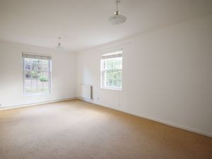Sitting/dining room- click for photo gallery